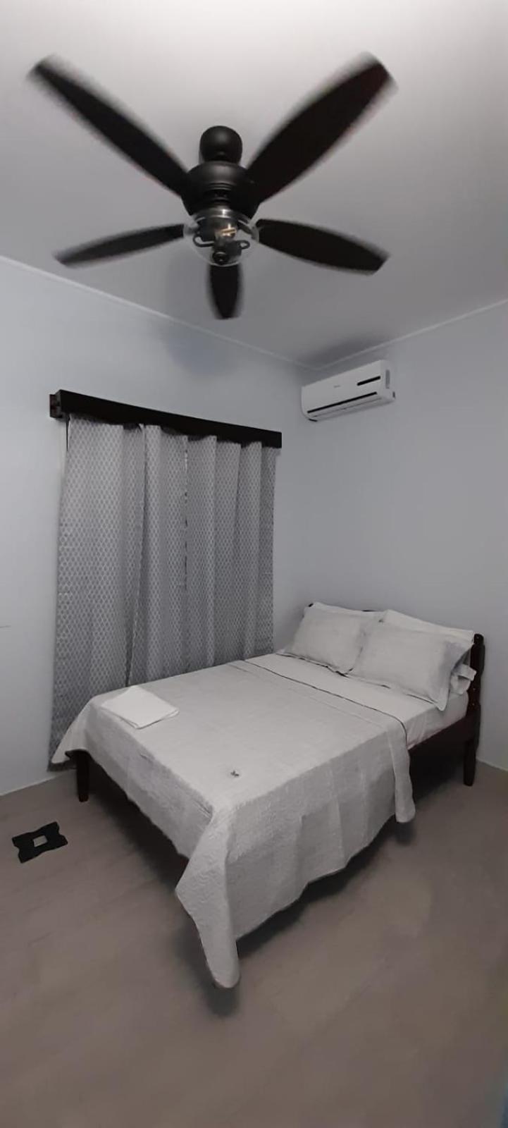 Serenade Hotel Placencia Εξωτερικό φωτογραφία