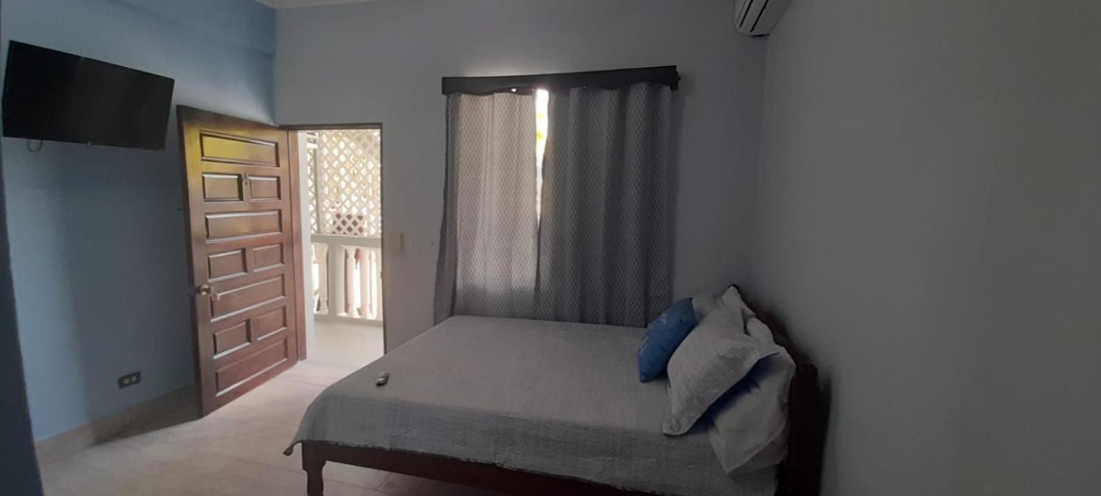Serenade Hotel Placencia Εξωτερικό φωτογραφία