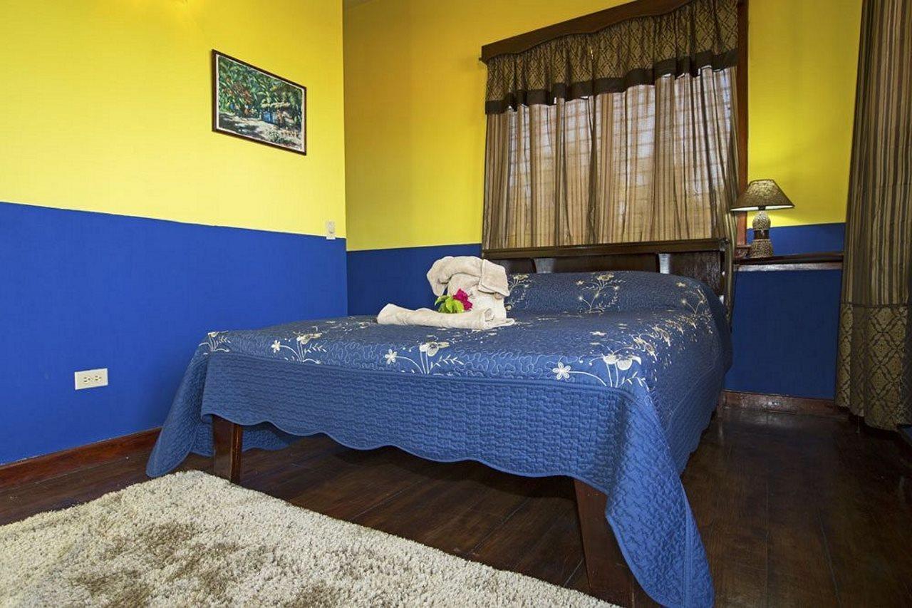 Serenade Hotel Placencia Εξωτερικό φωτογραφία