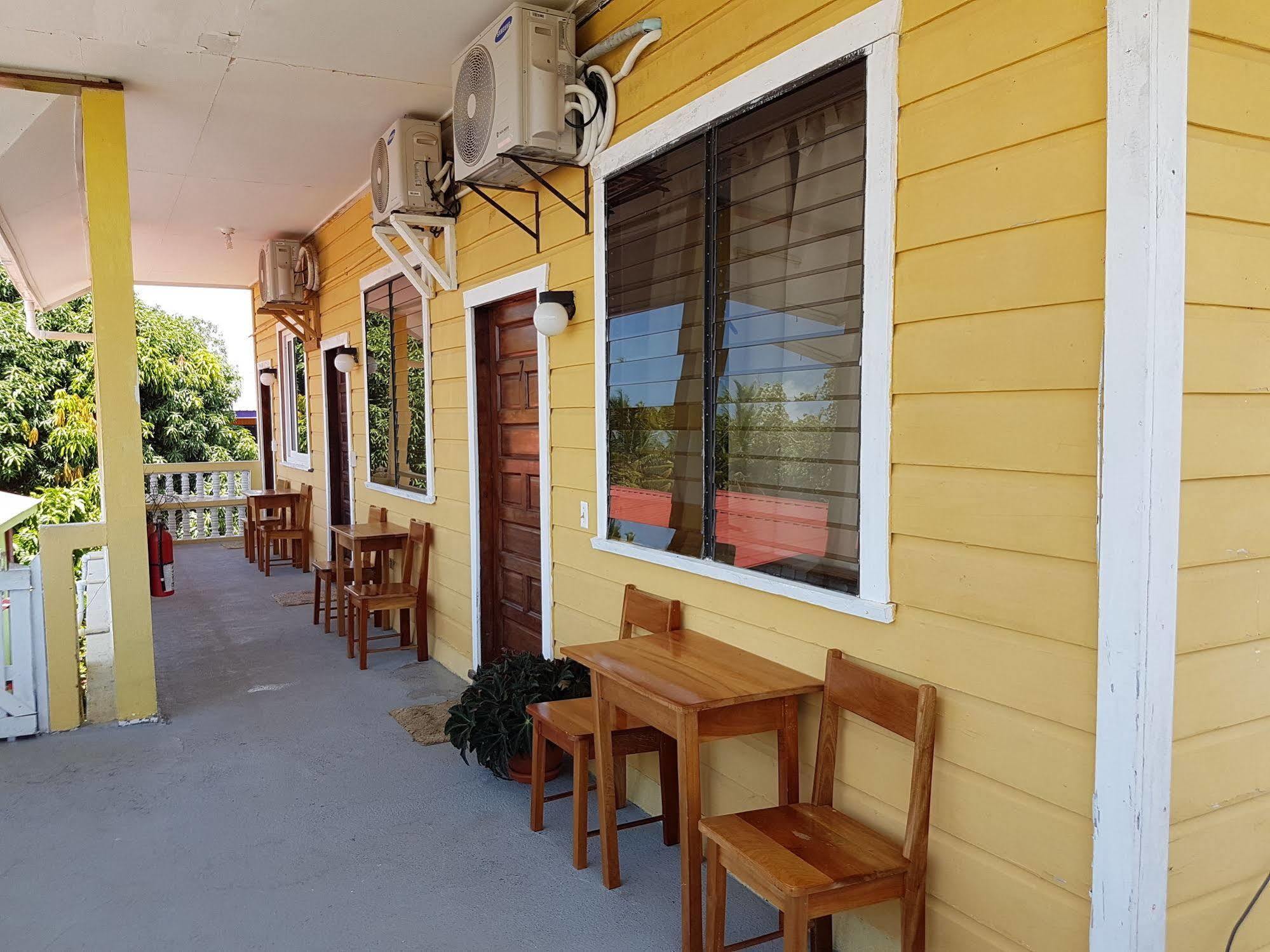 Serenade Hotel Placencia Εξωτερικό φωτογραφία